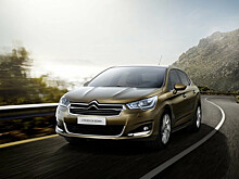 Названы 7 минусов седана Citroen C4