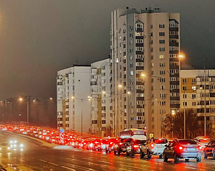 Вечером 5 декабря Самару сковали 8-балльные пробки