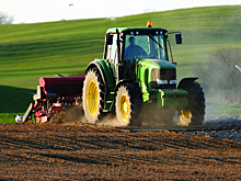 Тракториста из Нестерова уволили за видео в интернете