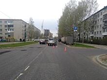 Вологжанин на элитной иномарке сбил мужчину в микрорайоне Водники