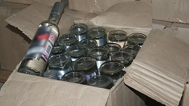 Почти 200 бутылок алкоголя из незаконного оборота изъяли вологодские полицейские