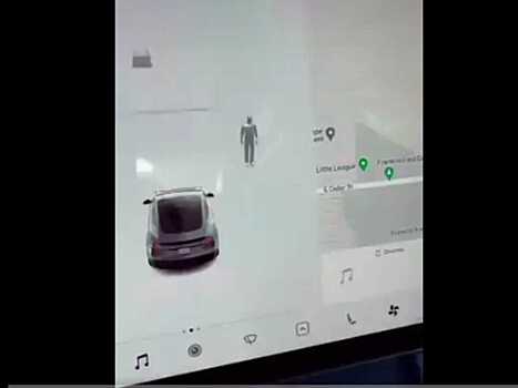 Бортовой компьютер Tesla разглядел призрака на кладбище (видео)