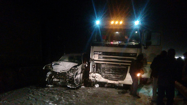 В Воронежской области в результате массового ДТП с участием фуры пострадали 3 человека