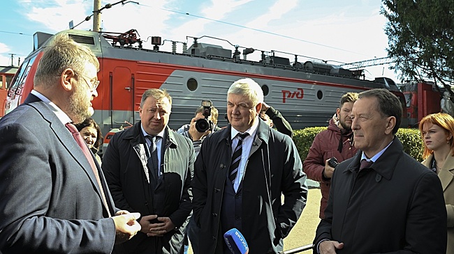 Воронежский губернатор оценил работу депо "Россошь-Пассажирская"