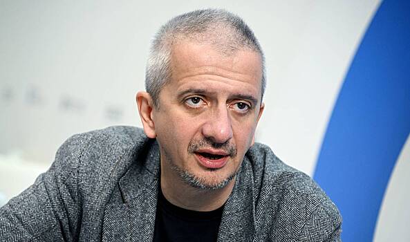 Богомолов обвинил уехавших актеров в лицедействе