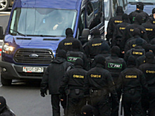 В Белоруссии заявили о праве силовиков врываться в квартиры при поисках нарушителя