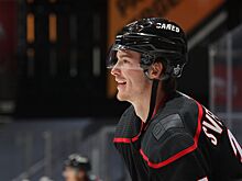 Три очка Свечникова и победная шайба Орлова помогли «Каролине» разгромить «Бостон»