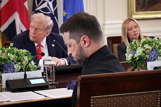 Зеленский отказался от идеи США о свободной экономической зоне на Донбассе