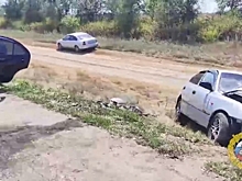 При столкновении иномарок на трассе в Волгоградской области погиб человек