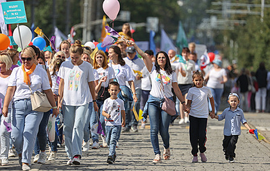В Екатеринбурге около 1,2 млн человек приняли участие в праздновании 300-летия города