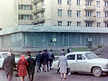 Какой была легендарная советская «Шоколадница» у парка Горького