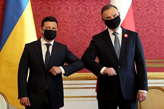 «Западную Украину придётся вернуть» — Польша хочет вступления Киева в ЕС