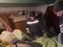 Россиянка сутки провела зажатой между шкафом и стеной из-за завалов мусора в квартире