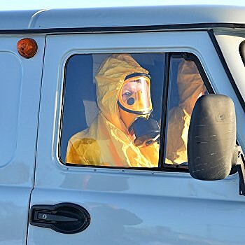В Харькове чернобыльцы легли под колеса скорой, в которой в их больницу везли больного коронавирусом