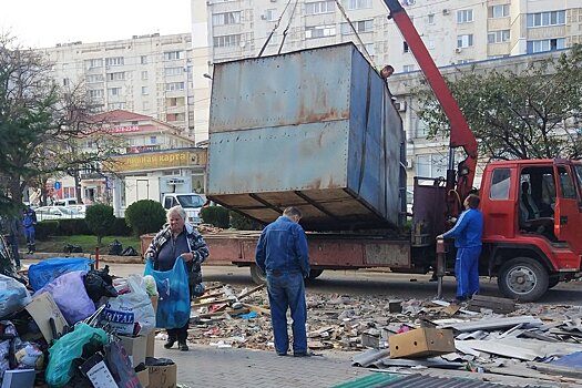 В Севастополе снесли Сталинградский рынок