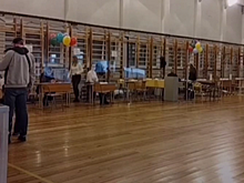 На УИК № 1794 округа Лыбаневой заподозрен вброс бюллетеней - Видео