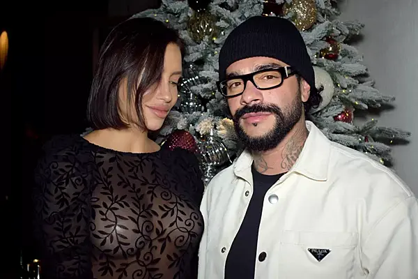 В Сети рэпера Тимати заподозрили в измене беременной возлюбленной Валентине  - Рамблер/новости