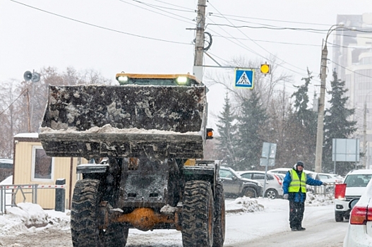 Снег с городских улиц должны убирать за час: нормы ГОСТ разъяснила эксперт