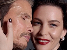 Видео: Стивен Тайлер, Билли Айдол и Мэрайя Кэри с детьми в историческом проекте Карин Ройтфельд «Idols»