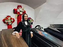 Известной самарской ритуальщице подарили на день рождения гроб