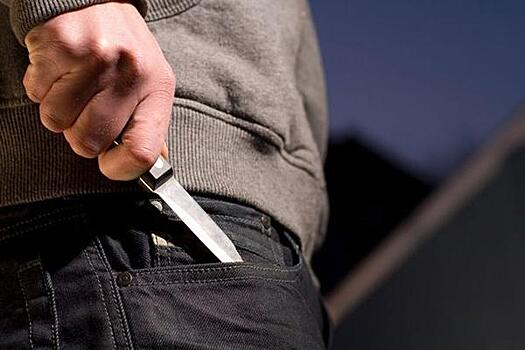 В Самарской области два молодых человека задержали грабителя с ножом