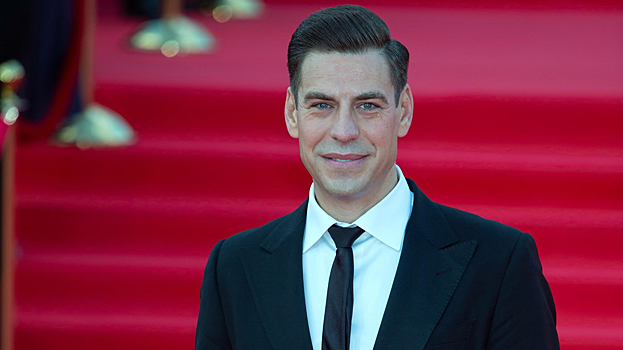 Супруга Дмитрия Дюжева назвала причину, по которой редко выходит в свет: видео Super