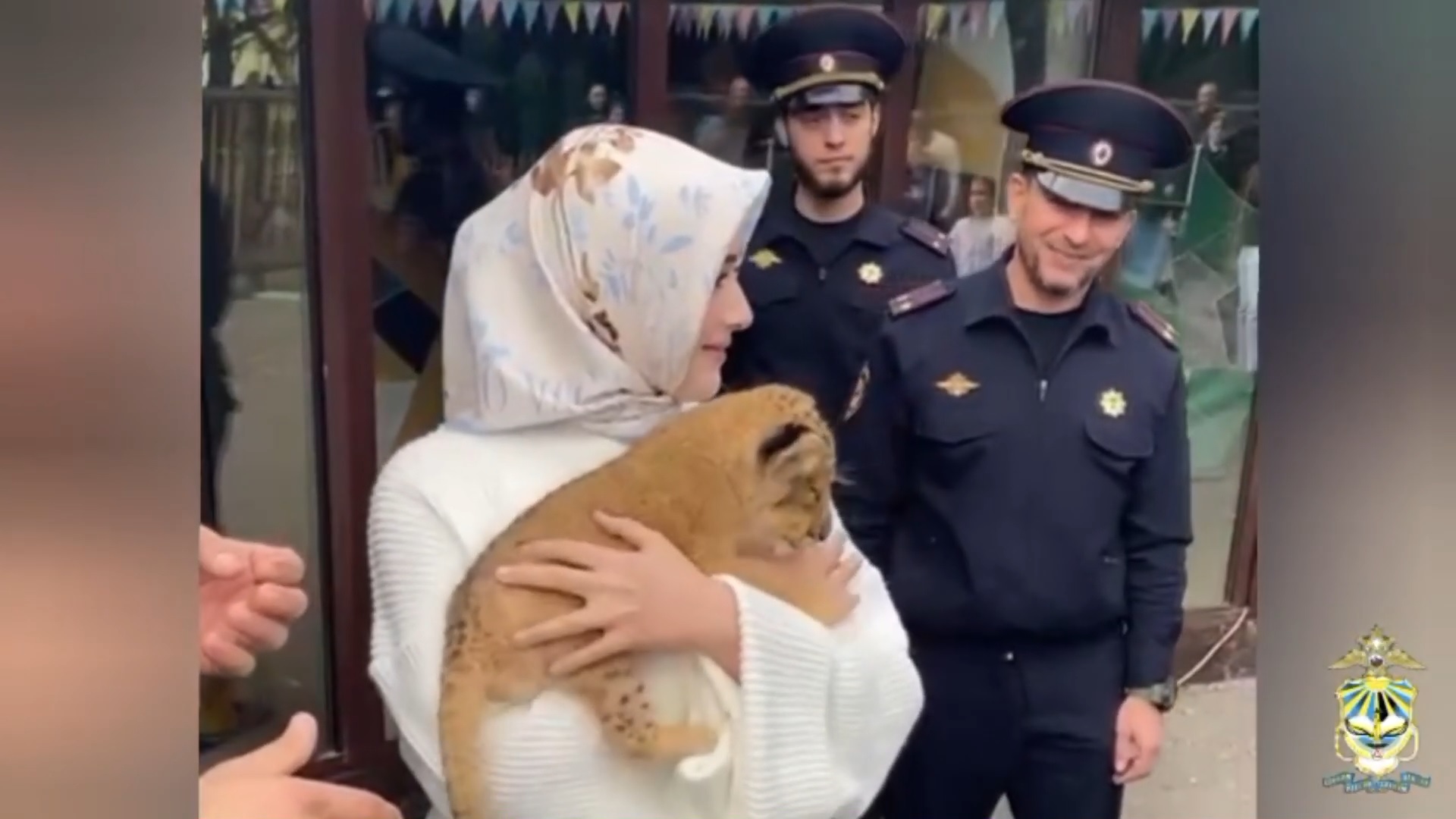 В Ингушетии для детей сотрудников полиции, погибших при исполнении долга, организован выезд в зоопарк