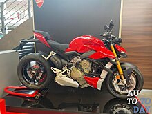 В салонах Ducati появился новый Ducati Streetfighter V4