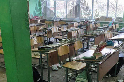 Mash: в Адыгее потолок рухнул на детей во время урока