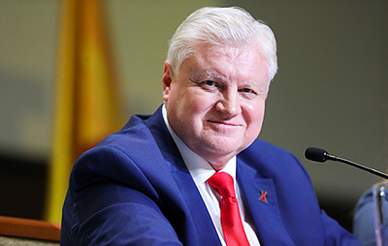 Миронов не исключил слияния "Справедливой России" с другими партиями к выборам в Думу