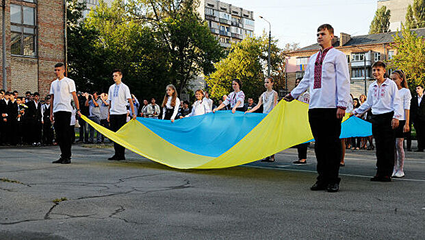 В СФ критикуют политику Украины в сфере образования