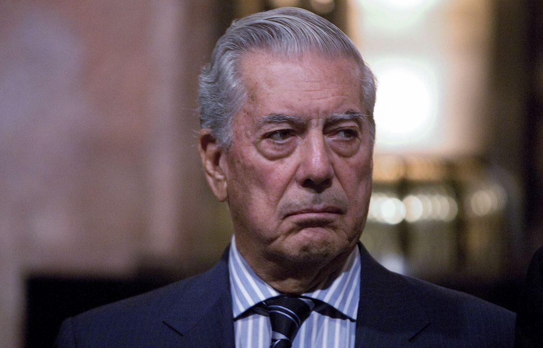 Писатель Марио Варгас Льоса скончался в Лиме в возрасте 89 лет