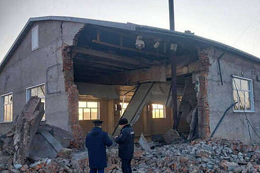 В Приморье взорвалась котельная, здание частично обрушено - пострадал кочегар