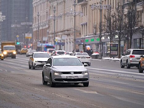 Кабмин РФ увидел угрозу в идее о маячке для уведомления водителя о превышении скорости