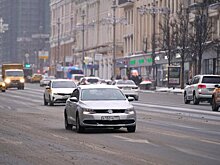 Кабмин РФ увидел угрозу в идее о маячке для уведомления водителя о превышении скорости