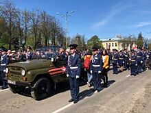 Великолукские полицейские поздравили ветеранов войны