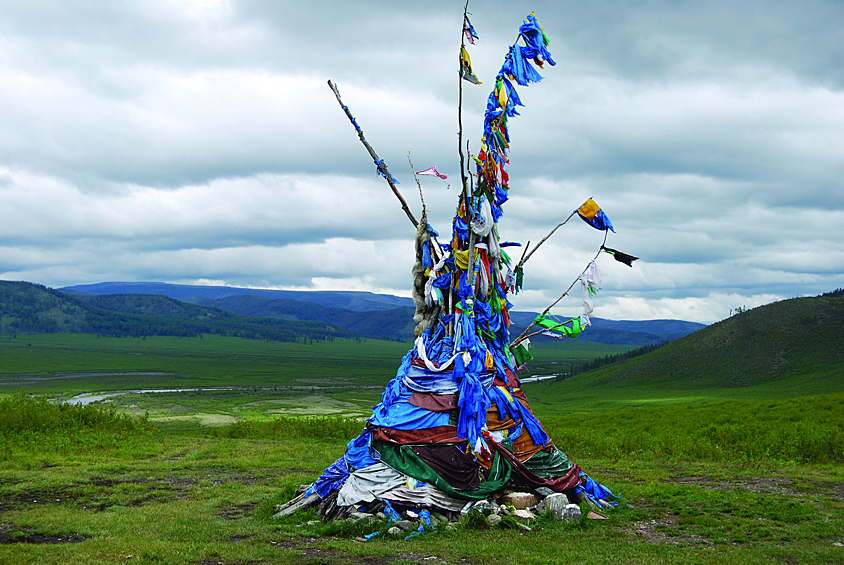 Гора Бурхан-Халдун и ее окрестности в Монголии