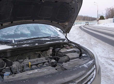 Что делать, если зимой на трассе заглох двигатель автомобиля