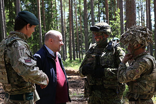 Эстония примет контингент НАТО к началу учений "Запад-2017"