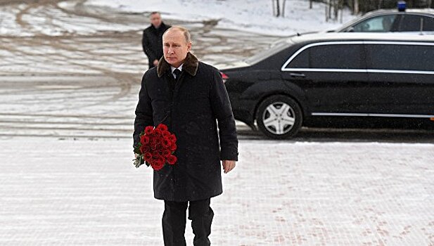 Путин призвал напоминать о подвигах героев Ленинграда