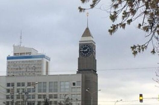 В Красноярске главные часы города играют мелодию в честь Дня студента
