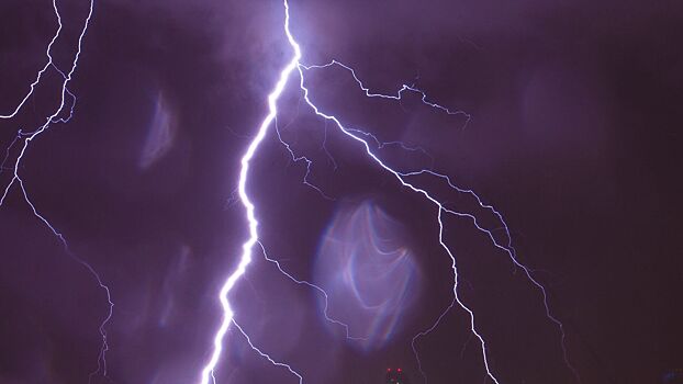 Российские ученые воссоздали механизм зарождения молний