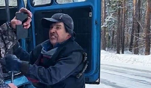 Ассенизатор облил сельчан нечистотами