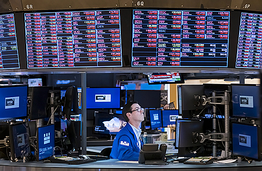 Индексы Мосбиржи и РТС выросли на 1,37-1,81%