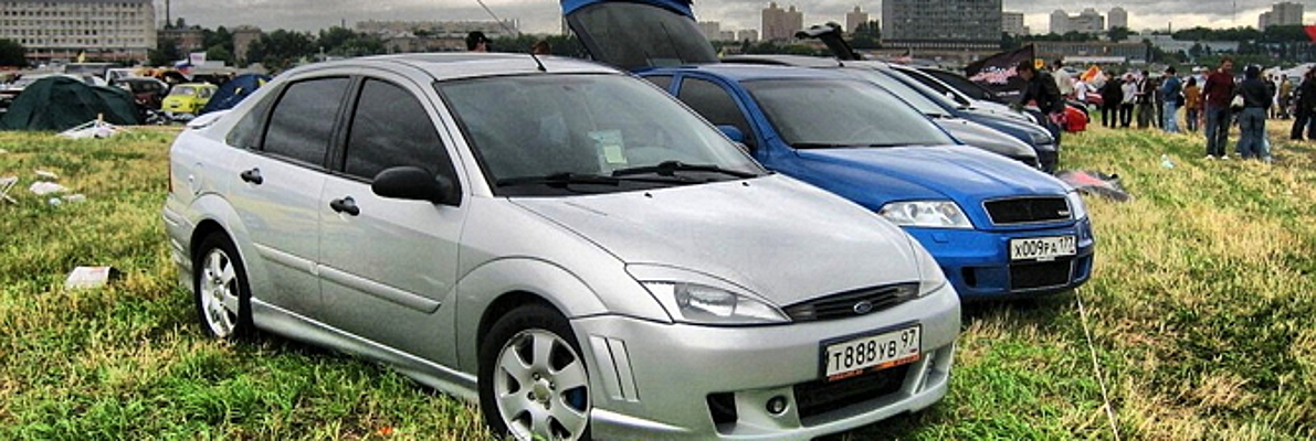 Молдинги и накладки для Ford Focus 2 2005-2011