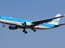 В отсеке шасси самолета A330-200 KLM тело мужчины