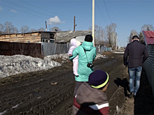На грязное месиво вместо дороги жалуются жители Жеребцово