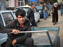 США выдадут жителям Таджикистана тысячи долларов за исполнение американских песен