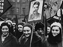 Красочная «непрерывка»: почему в 1930-е годы дни недели делились по цветам