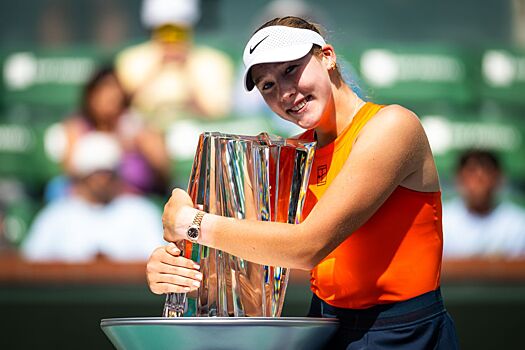 Мария Шарапова поздравила Мирру Андрееву с победой на турнире в Индиан-Уэллсе